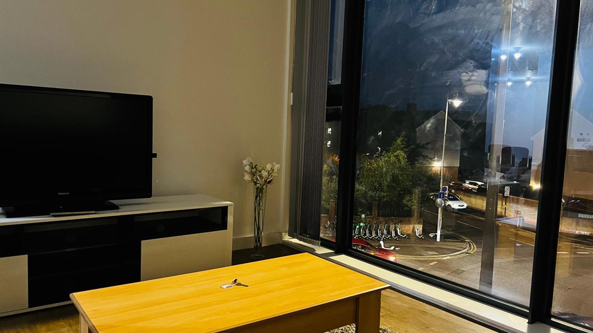 Last-Minute Specials L Book It Now L Sleeps Up To 4 L 2 Bed 2 Bath - Gym - Prime Birmingham Location L Jvt Short Lets Exteriör bild