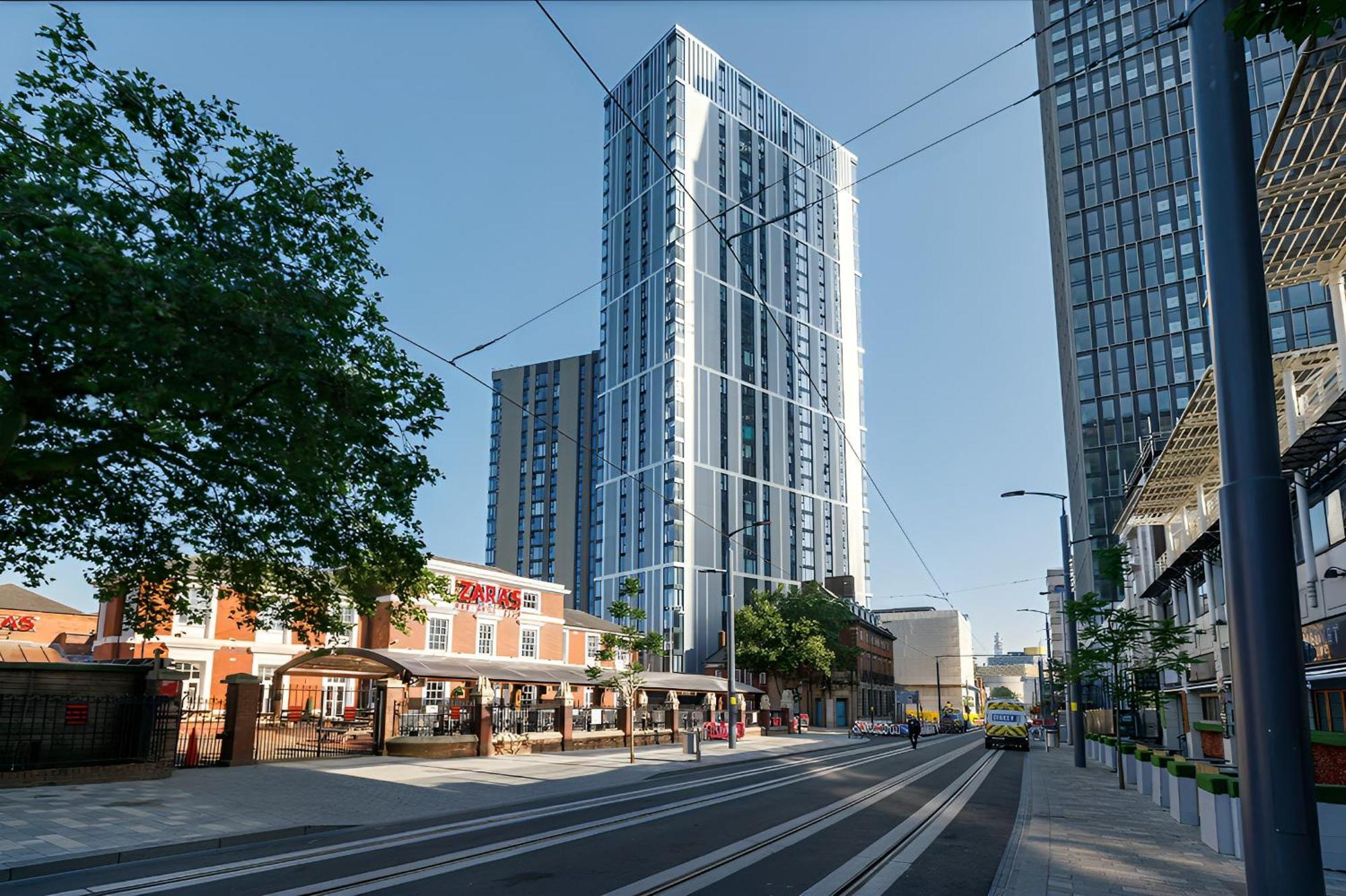 Last-Minute Specials L Book It Now L Sleeps Up To 4 L 2 Bed 2 Bath - Gym - Prime Birmingham Location L Jvt Short Lets Exteriör bild