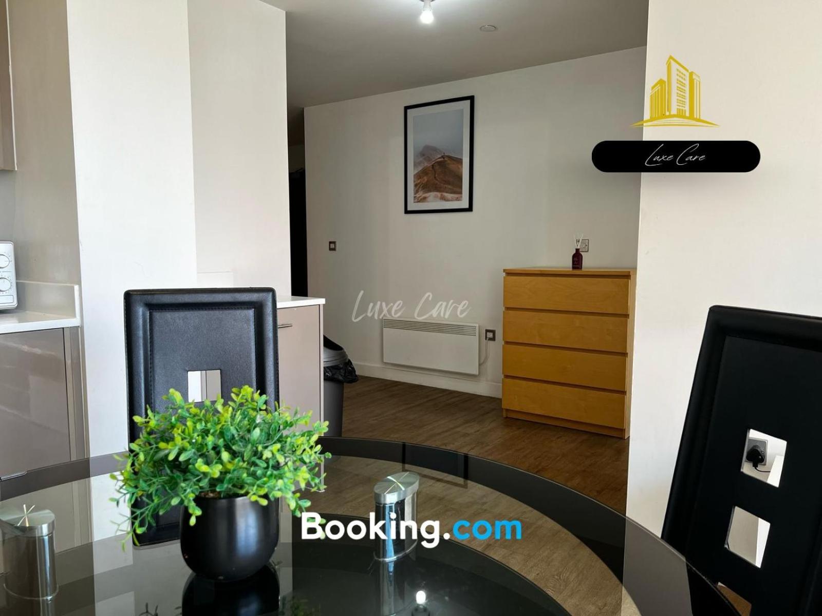 Last-Minute Specials L Book It Now L Sleeps Up To 4 L 2 Bed 2 Bath - Gym - Prime Birmingham Location L Jvt Short Lets Exteriör bild